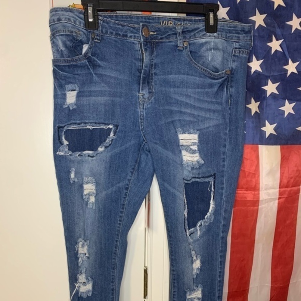 Women's Size 13 VIP JEANS Dark Blue Wash Rips Tears Distress Patches Trendy Pant